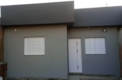 Casa com 2 quartos à venda na Rua Um, 100, Olaria, Canoas