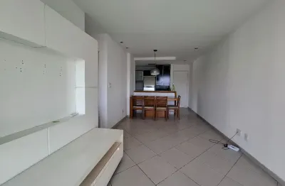 Rua aroazes alugo apartamento 2 quartos , sendo 1 suíte  mobiliado