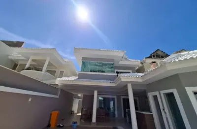 Alugo barra da tijica -  interlagos de itaúna casa triplex 5 suites