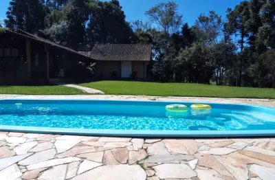 Chácara / sítio com 3 quartos à venda na Rua Coronel Monteiro, Zona Rural, Campina Grande do Sul