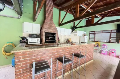 Casa com 3 dormitórios à venda, 177 m² por r$ 850.000 - gávea - londrina/pr