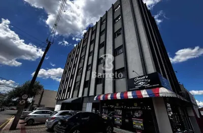 Apartamento com 3 dormitórios para alugar, 80 m² por R$ 1.950,00/mês - Centro - Londrina/PR