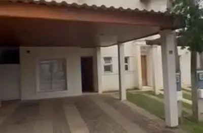 Casa com 2 quartos para alugar na Vila Aviação, Bauru 