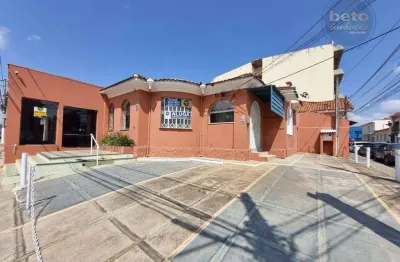 Casa comercial com 4 salas à venda no Centro, Itu 