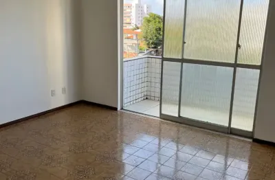Exclente 3/4 com suíte, varanda, garagem, vista livre e ventilado