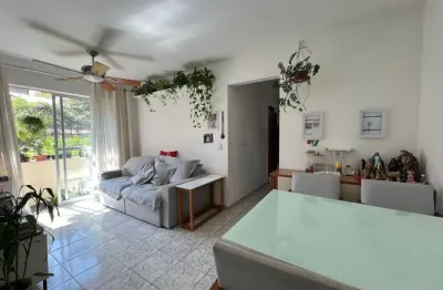 Apartamento de 71m² com 3 dormitórios, 2 banheiros e 1 vaga de garagem