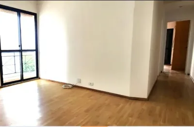 Lindo apartamento com sala 2 ambientes, varanda, 2 dormitórios e 1 vaga.