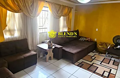 Casa térrea em um dos bairros mais residenciais de botucatu: vila dos comerciários.