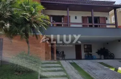 Casa à venda por R$ 2.700.000,00 em Alphaville, Santana de Parnaíba, SP