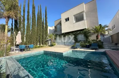 Casa para locação por R$ 45.000,00 no Condomínio Villa Solaia – Barueri, Alphaville SP