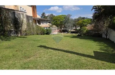 Terreno à venda na Aldeia da Serra, Barueri 