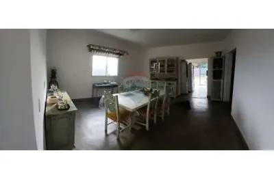 O Encontro Perfeito entre o Industrial Chic e a Natureza! Sua Casa Nova no Mosaico da Aldeia