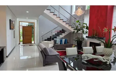 Luxo e Conforto: Casa em Aldeia da Serra - Barueri/SP - 4 Suítes