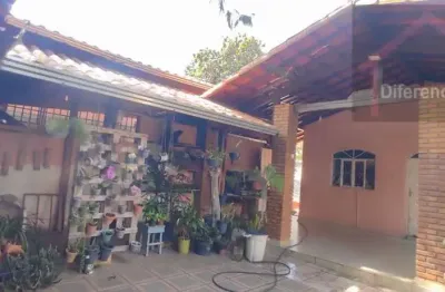 Casa à venda no Kennedy, Contagem 
