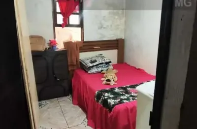 Casa com 3 quartos à venda no Nova Contagem, Contagem 