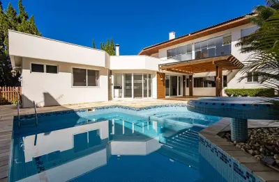 Casa com 5 quartos à venda no condomínio beverly hills no seminário em curitiba