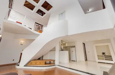 Casa com 2 quartos para alugar na Rua Nicolau José Gravina, Cascatinha, Curitiba