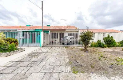 Casa térrea com 2 quartos sendo uma suíte no alto boqueirão em curitiba pr