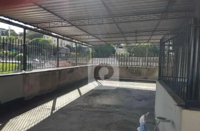 À venda 1 quarto todo reformado. bem localizado ao lodo do engenhão