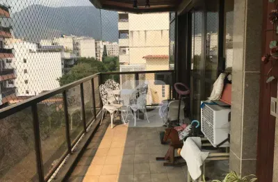 Lindo apartamento de 3 quartos, na rua amaral, com varanda,com dependência completa e 2 vagas