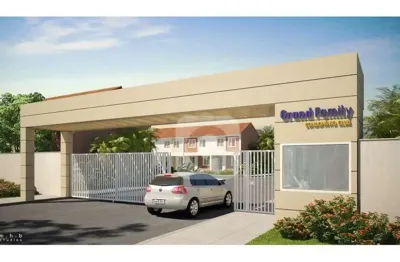 .patrimóvel vende linda  casa 3 quartos no condominio clube grand family .