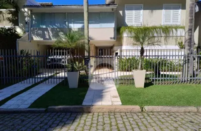 Casa no itanhangá  600m² de terreno e 480m² construídos  condomínio fechado com segurança 24h