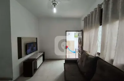 Casa 80m² 3 quartos 2 salas amplo terraço churrasqueira condomínio fechado à venda
