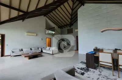 Vendo casa de condomínio com 4 quartos, 585m² - barra da tijuca