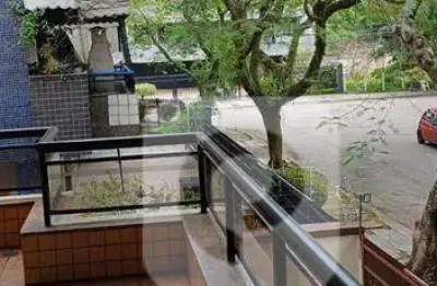 Patrimovel vende excelente 2 qts com suite e 2 varandas na praça mozart firmeza