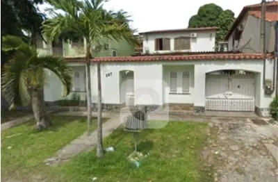 Casa Duplex com 394m² | 5 Quartos | Piscina | Churrasqueira à venda na Taquara