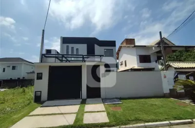 Casa duplex com excelente area de lazer, 4 suites com piscina, em condominio dom josé