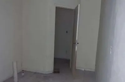 Sala comercial por 38 m² para locação por r$ 2.500,00/mês - centro - rio das ostras/rj