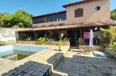 Casa ampla à venda - 5 quartos (2 suítes) - r$ 1.500.000,00 – centro, araruama/rj