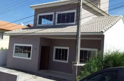 Casa com 4 dormitórios à venda por r$ 750.000,00 - jardim peró - cabo frio/rj