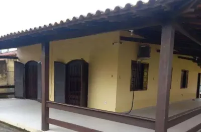Casa com 3 dormitórios à venda, 200 m² por r$ 560. - pontinha - araruama/rj