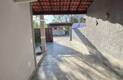 Casa com 3 dormitórios à venda, 128 m² por r$ 480.000 - vila capri - araruama/rj