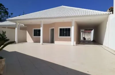 Casa com 4 dormitórios à venda, 300 m² por r$ 890.000 - vila capri - araruama/rj