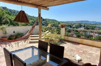 Casa em Condomínio para Aluguel no Bosque do Peró, Cabo Frio — 3 Quartos, 2 Suítes, 3 Banhos