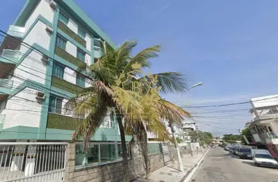 Apartamento 3 quartos com dependência, varanda e mobiliado — R$ 850.000,00 — Braga, Cabo Frio/RJ