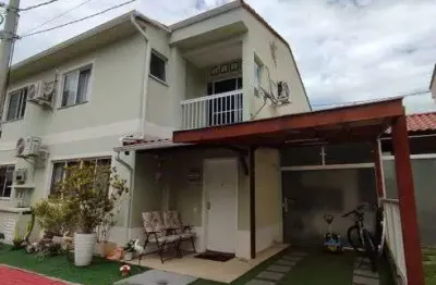 Casa duplex 2 suítes porteira fechada sol da manhã olympia park