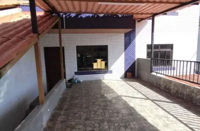 Casa com 3 quartos à venda na rua e, linhares, juiz de fora, 110 m2 por r$ 200.000