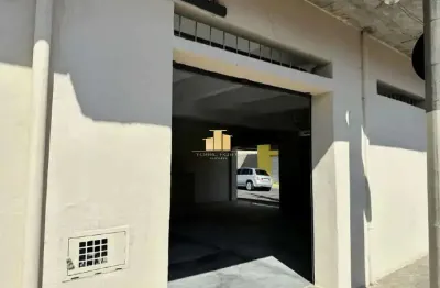 Ponto comercial para alugar na Rua Avelino Milagres, Industrial, Juiz de Fora