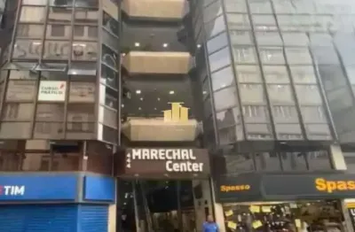 Ponto comercial para alugar na Rua Marechal Deodoro, Centro, Juiz de Fora