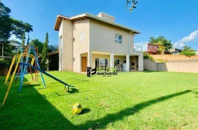Belíssimo sobrado ensolarado com muito espaço verde e vista para a Pedra Grande!!