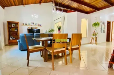 Otima casa no retiro das fontes com agradavel quintal e vista para pedra grande!!