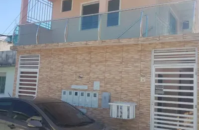 Vila de apartamento, kitenet com uma casa estilo duplex  bairro do lirio do vale