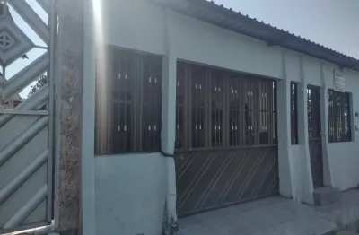 Casa com 03 quartos no bairro do jorge teixeira manaus amazonas