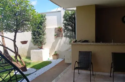Casa com 3 quartos à venda na Nelson Sotratti, Jardim Universal, Araraquara