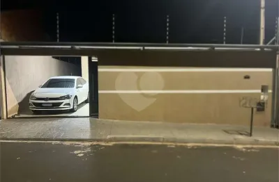 Casa com 2 quartos à venda na Avenida Brasil, 37, Centro, Araraquara