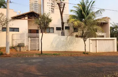 Casa com 3 quartos para alugar no Jardim Morumbi, Araraquara 